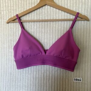 Lululemon sold na Size sold out License To Train Triangle Sports Bra